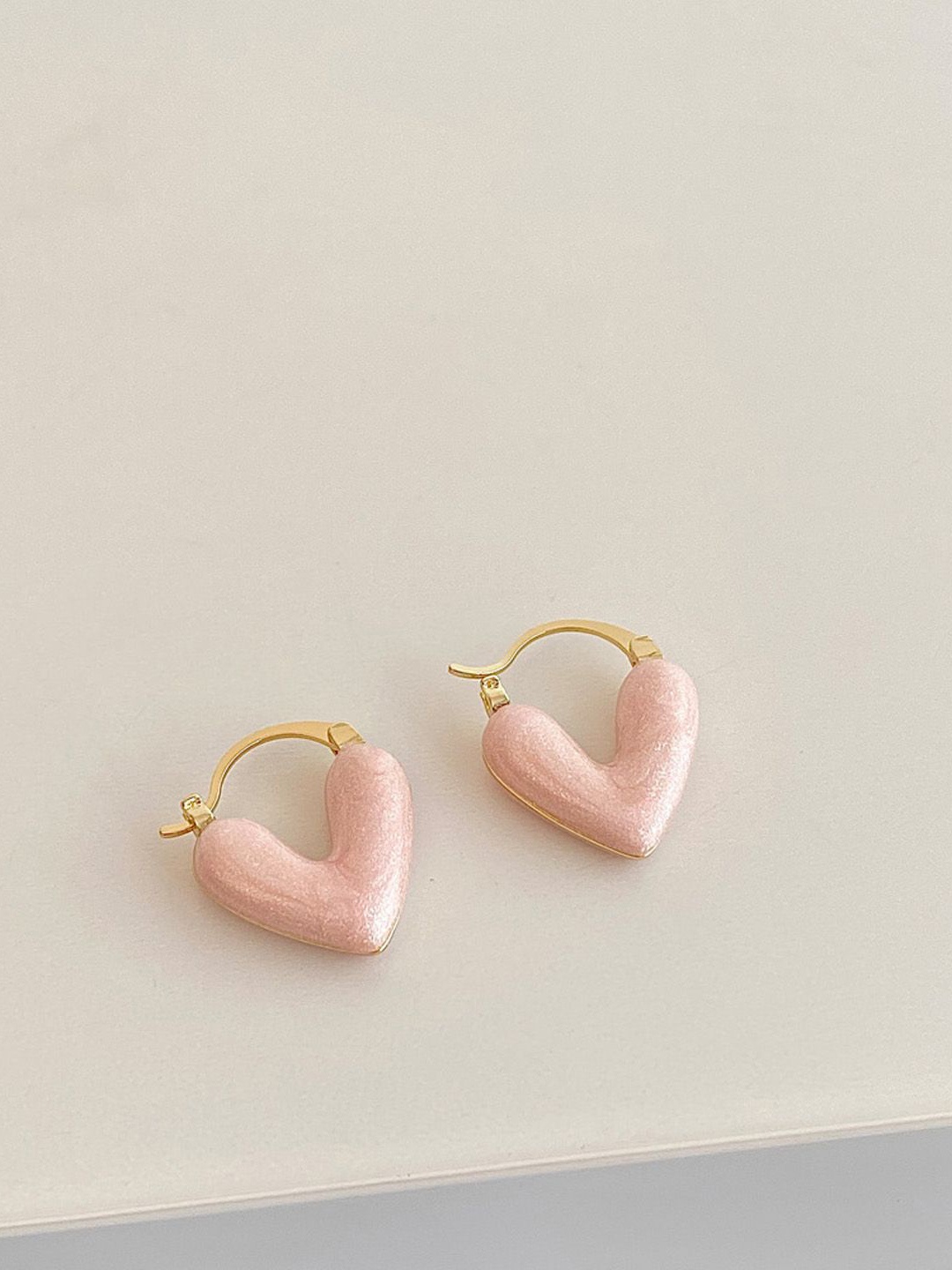 

Just Lil Things Heart Shaped Hoops, Pink