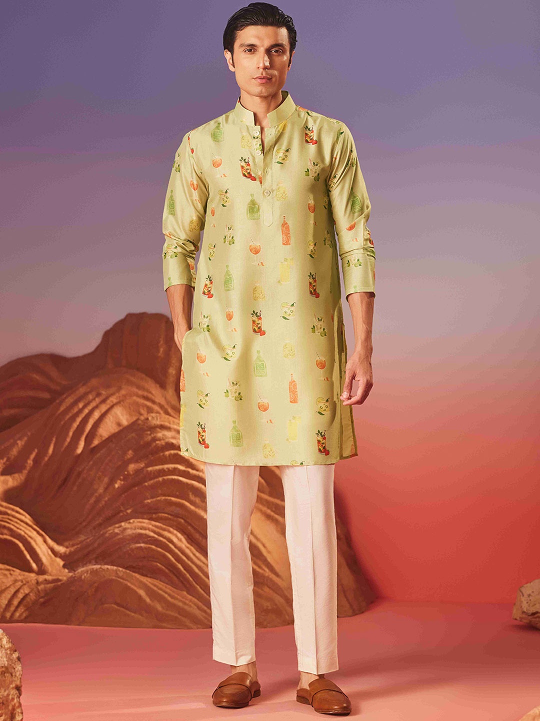 

Eleven Brothers Men Geometric Thread Work Kurta, Green