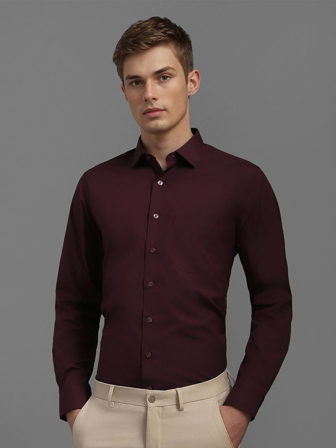 

Louis Philippe Men Slim Fit Spread Collar Solid Cotton Formal Shirt, Maroon