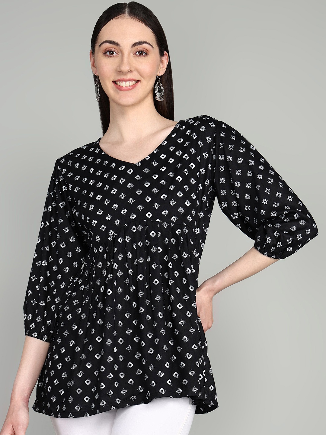 

Tviksha Fashion Printed V-Neck Empire Top, Black