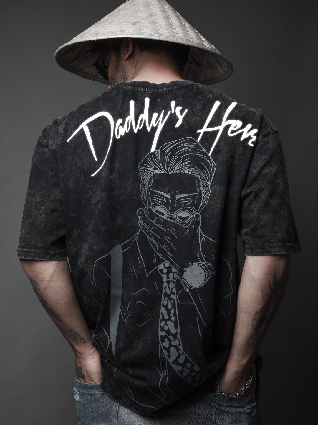 

Xenpachi Jujutsu Kaisen Anime Daddy's Here Reflective Printed Oversized Cotton T-shirt, Black