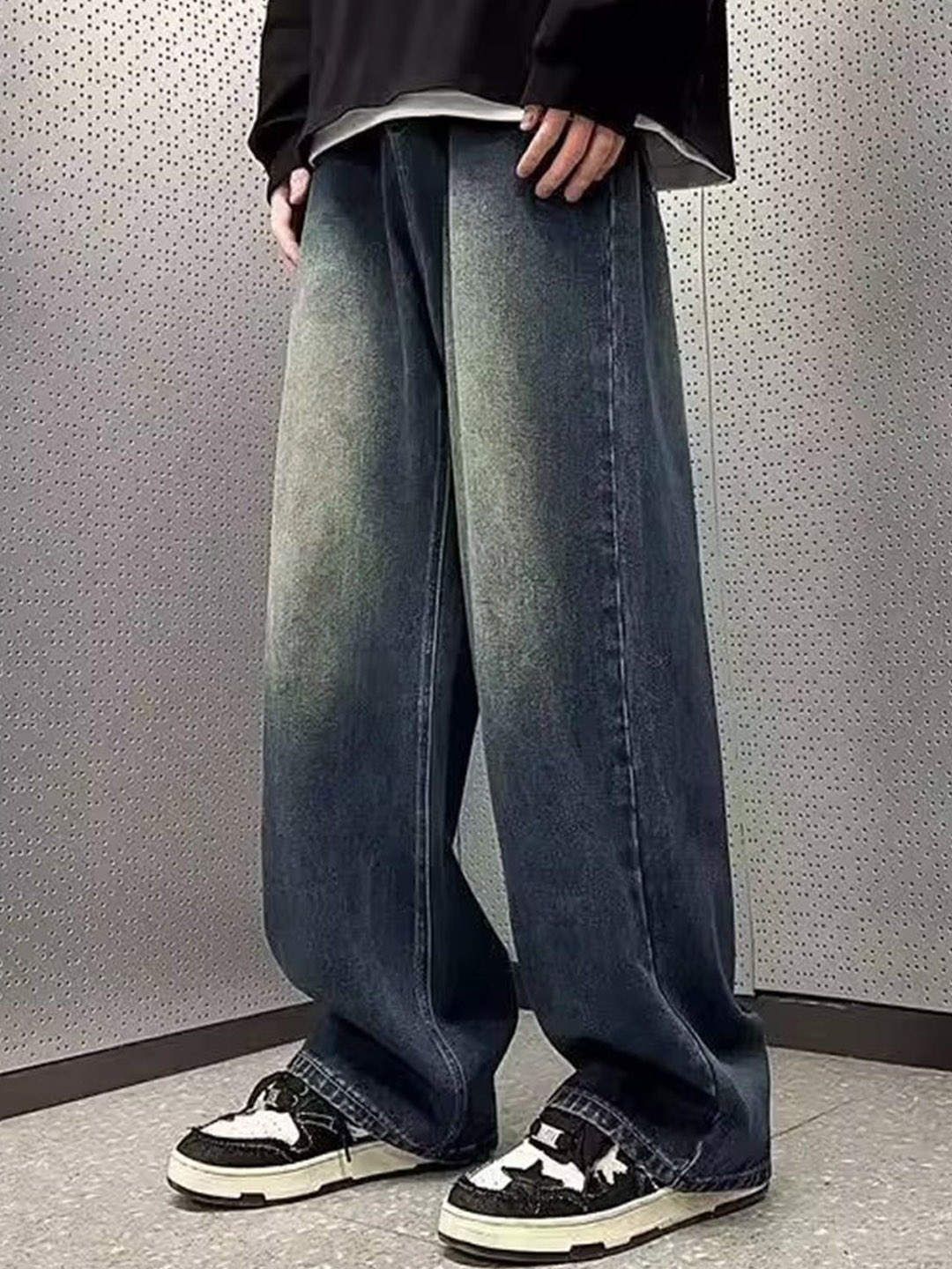 

HERE&NOW Men Slash Knee Jeans, Blue