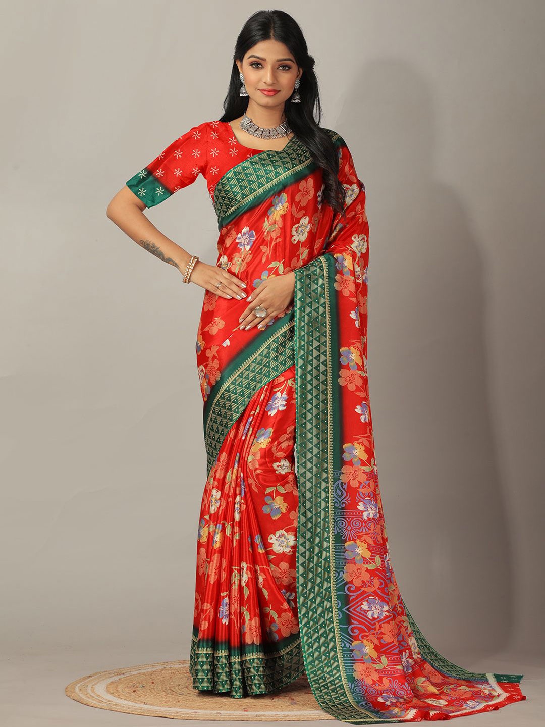 

NIRMAL CREATION Pure Crepe Saree, Red