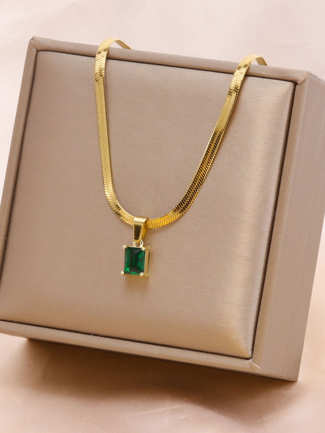 

Just Lil Things Gold-Plated Cubic Zirconia Stone Studded Chain With Pendant, Green