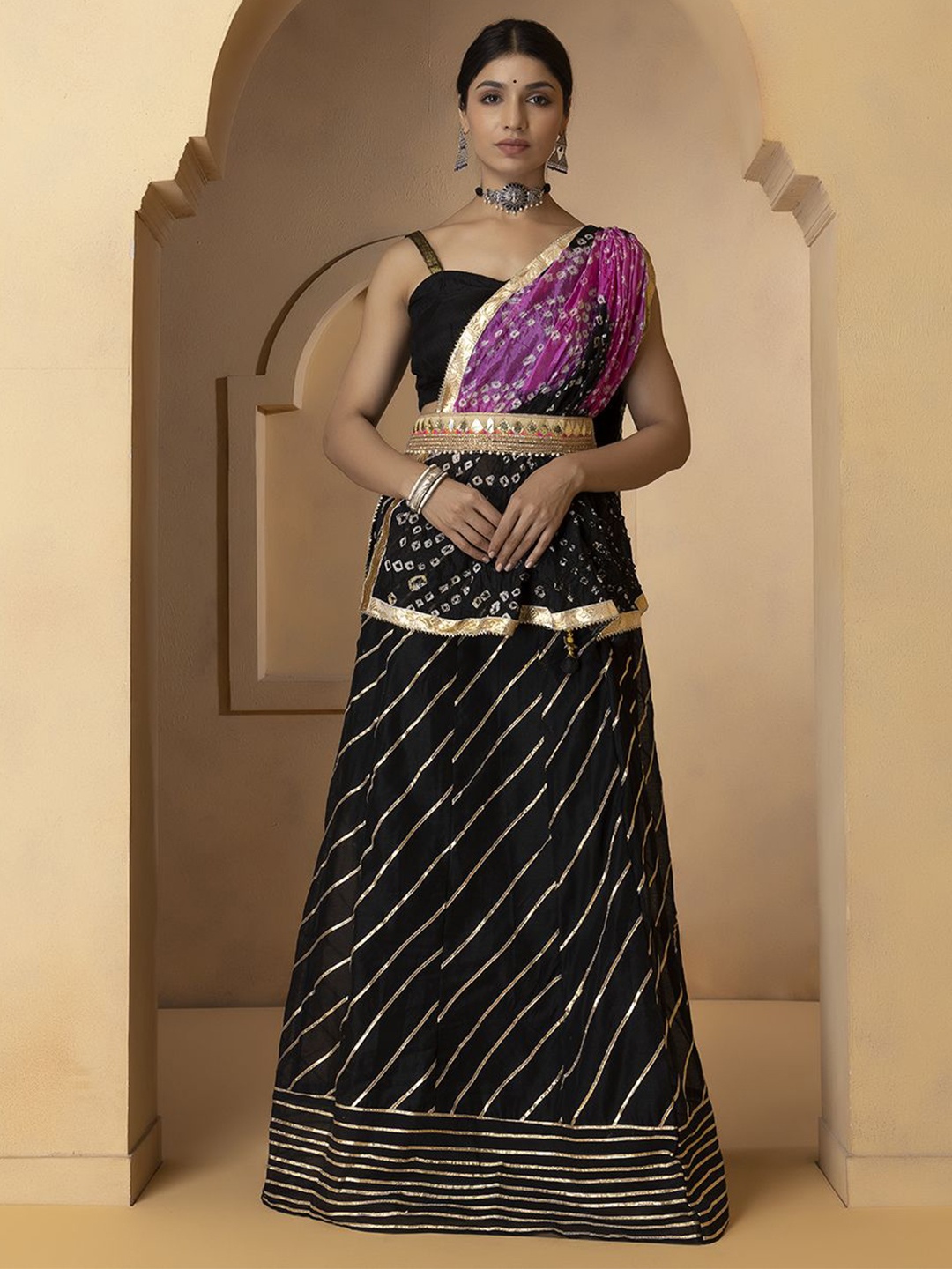 

Geroo Luxe Ready to Wear Lehenga & Unstitched Blouse With Dupatta, Black