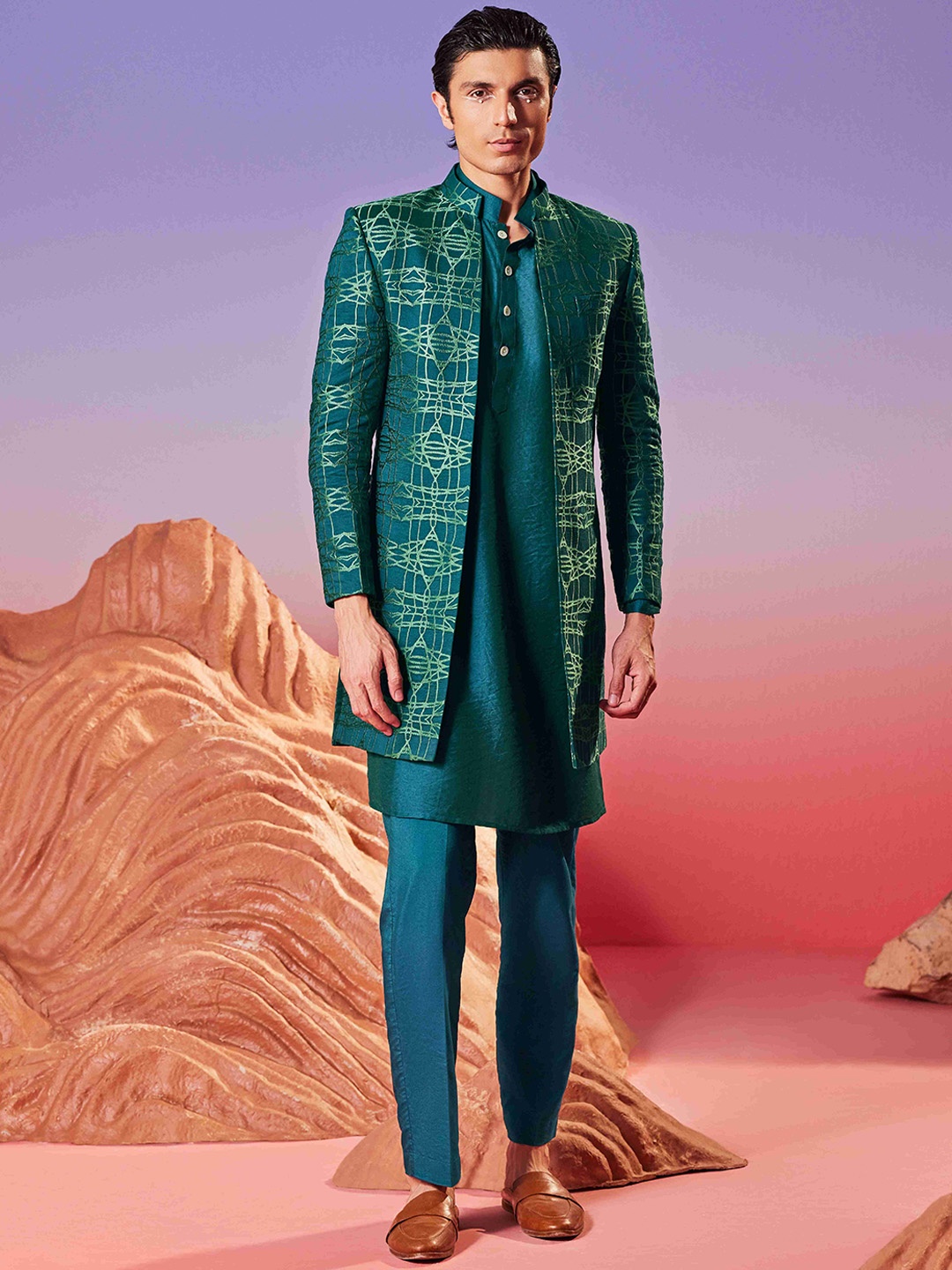 

Eleven Brothers Men Sequinned Chanderi Silk Anarkali Kurta, Green