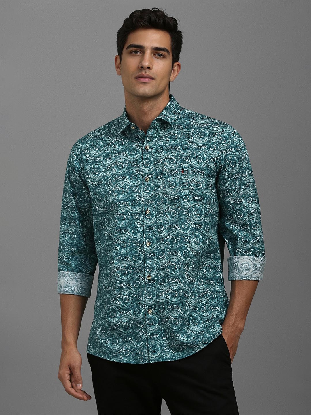 

Louis Philippe Sport Men Slim Fit Floral Printed Casual Cotton Shirt, Green