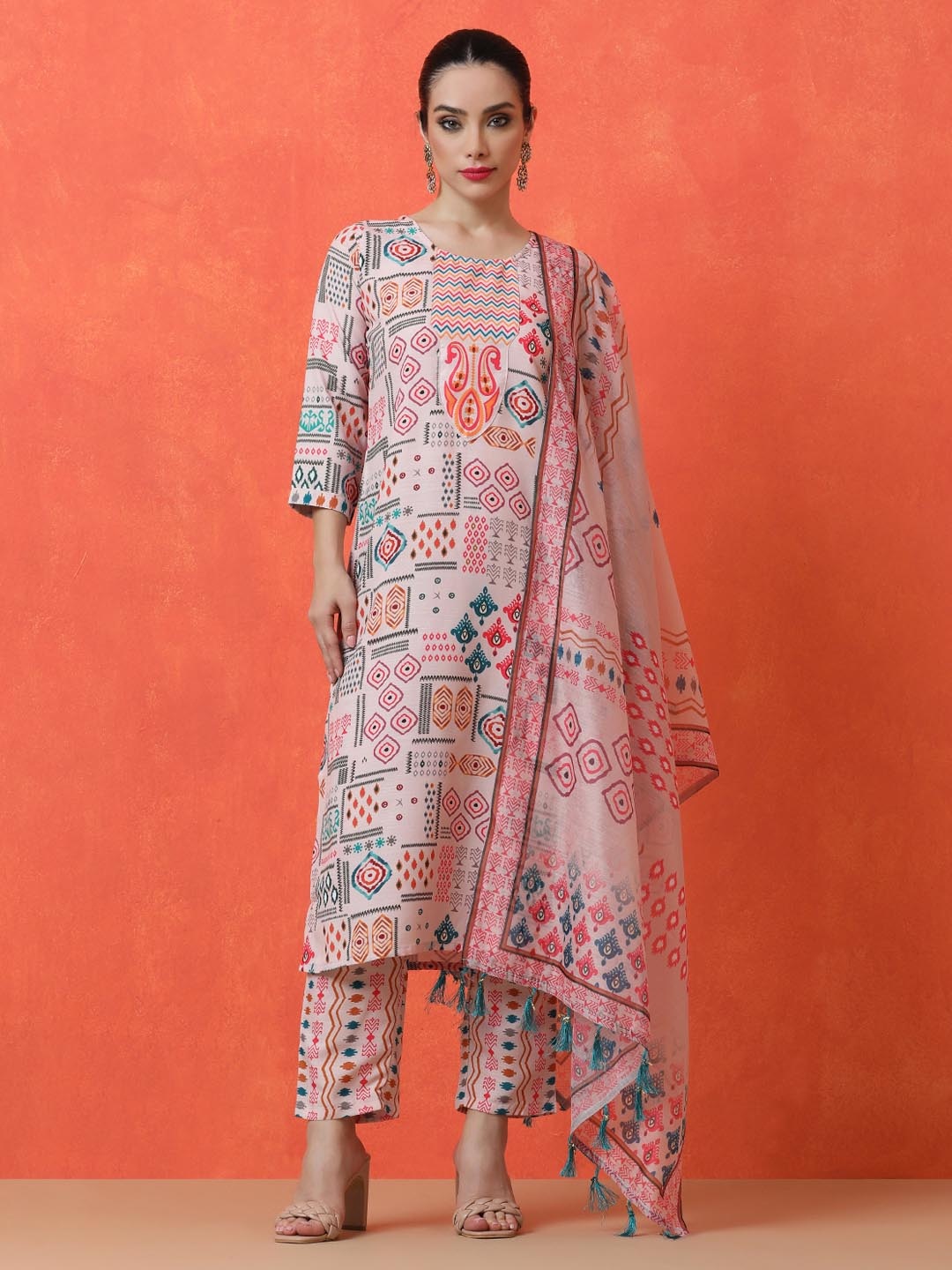 

Jaipur Kurti Floral Printed Square Neck Pure Cotton Straight Kurta With Trousers & Dupatta, Peach
