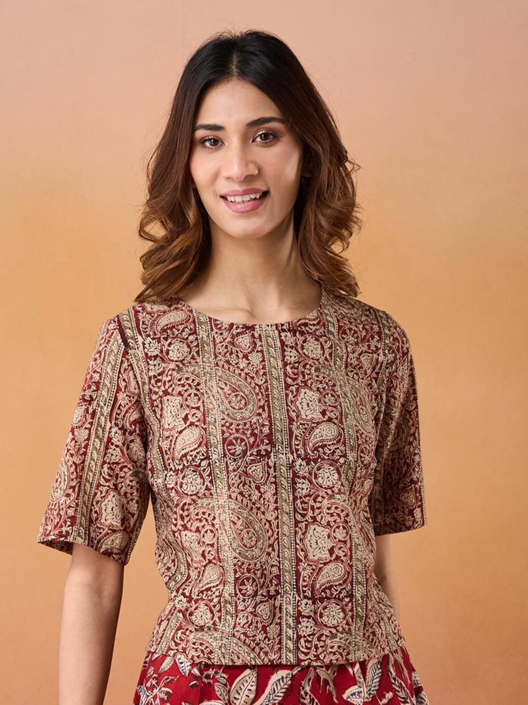 

Fabindia Cotton Kalamkari Printed Crop Top, Red