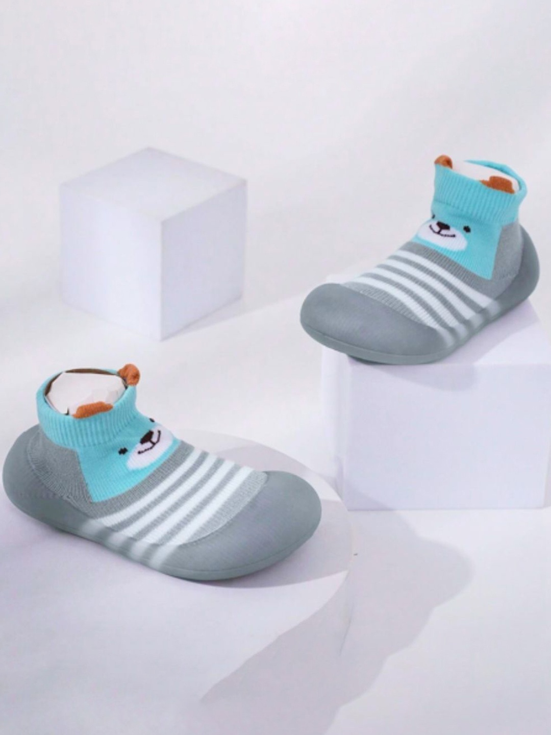 

NESKA MODA Kids Cotton Booties, Grey
