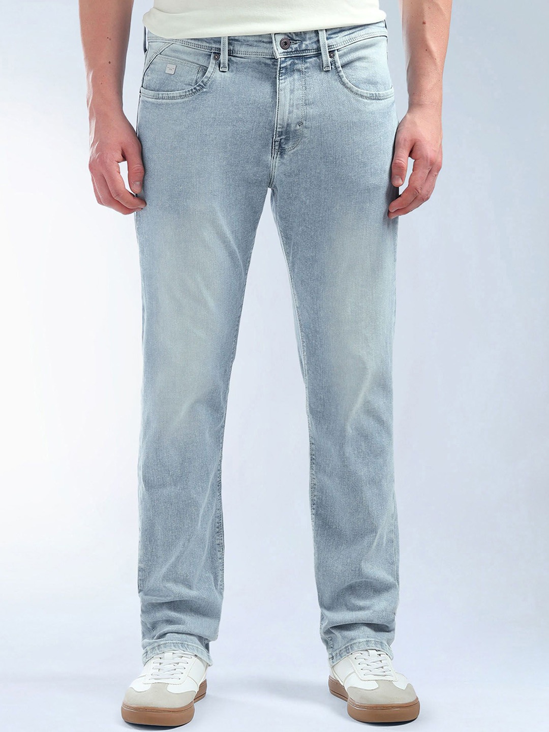 

Flying Machine F-Jango Relaxed Straight Fit Light Washed Jeans, Blue