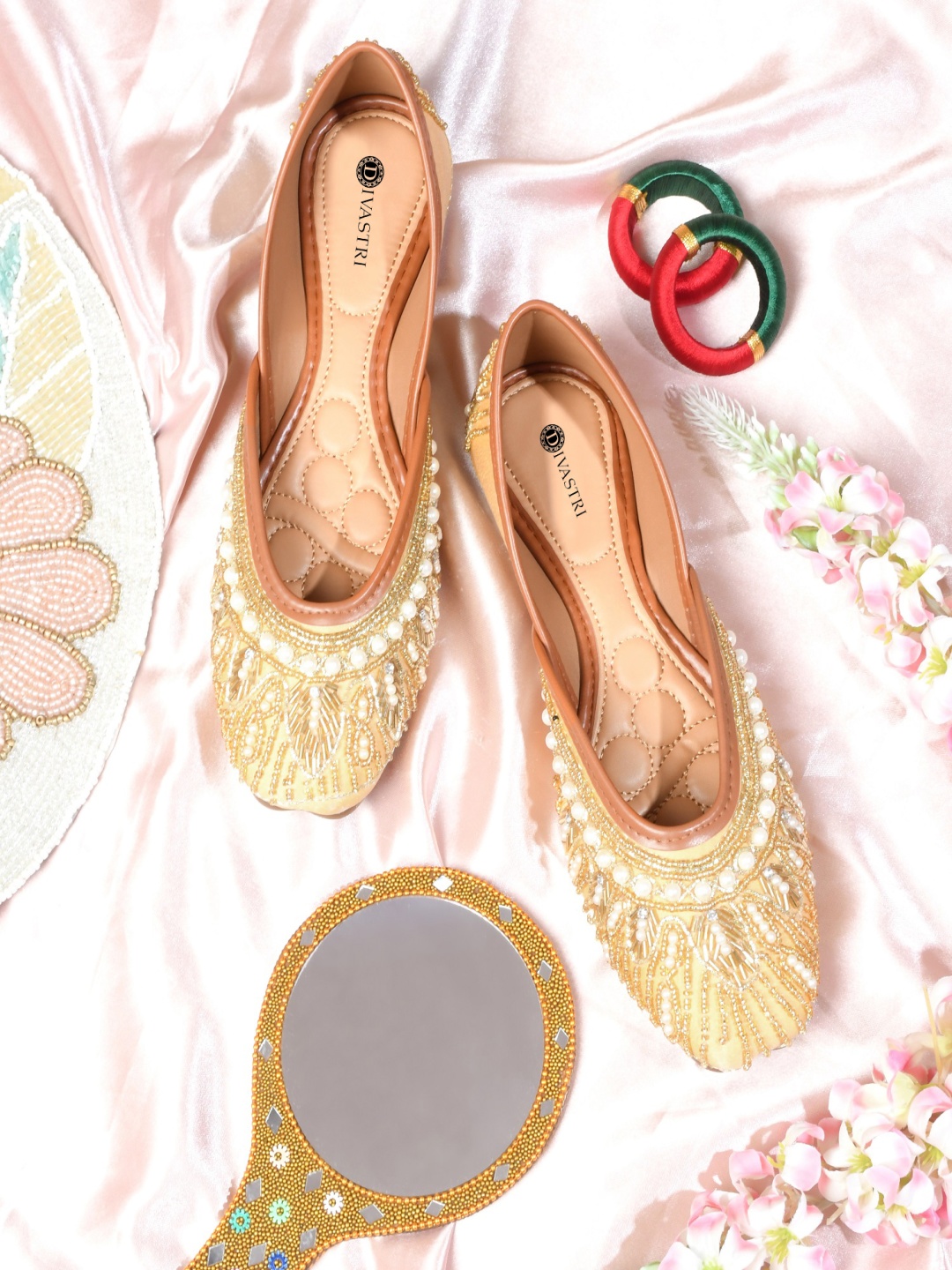 

DIVASTRI Women Embellished Ethnic Ballerinas with Bows Flats, Yellow