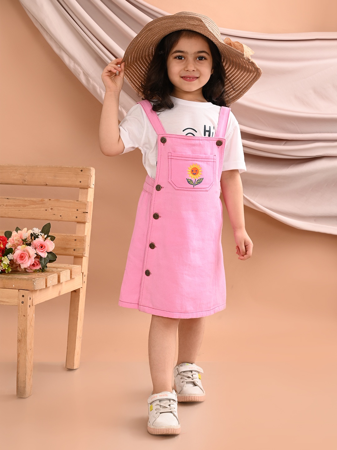 

Superminis Girls Embroidered Dungarees, Pink