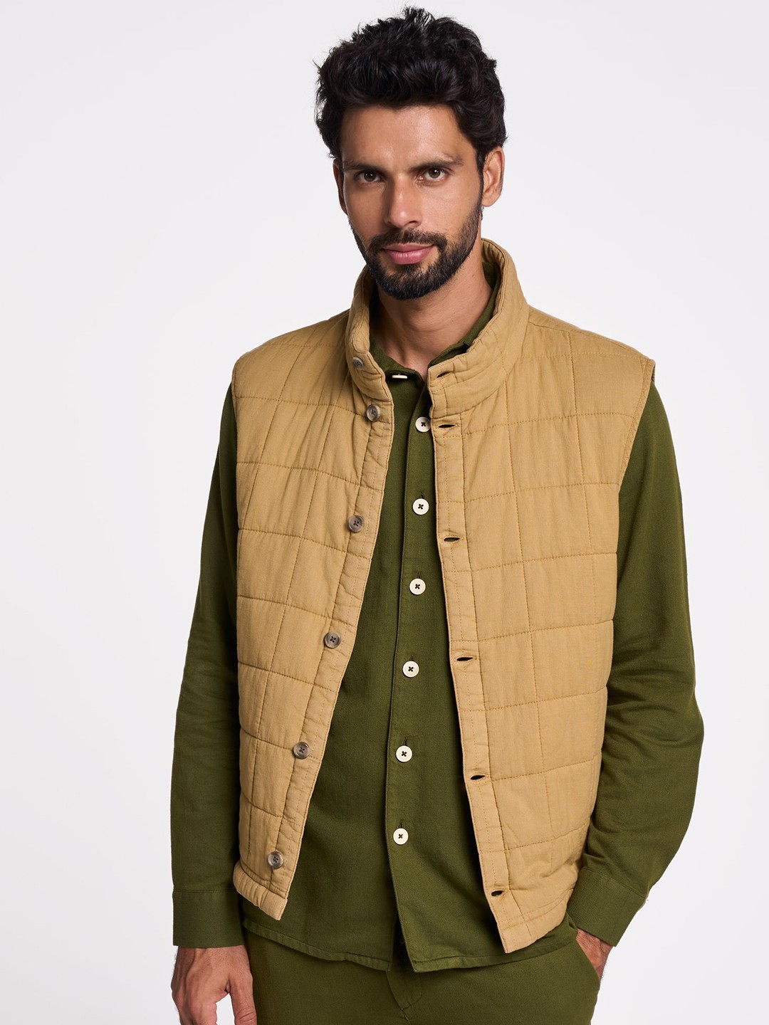 

Terra Luna Men Mandarin Collar Checked Cotton Casual Gilet Jacket, Beige