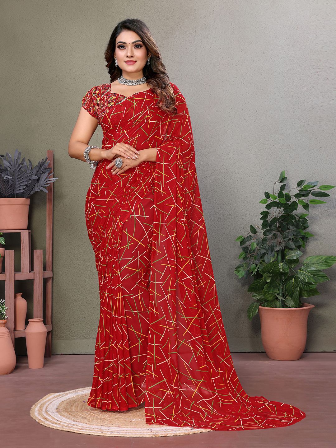 

Moda Rapido Abstract Printed Saree, Red