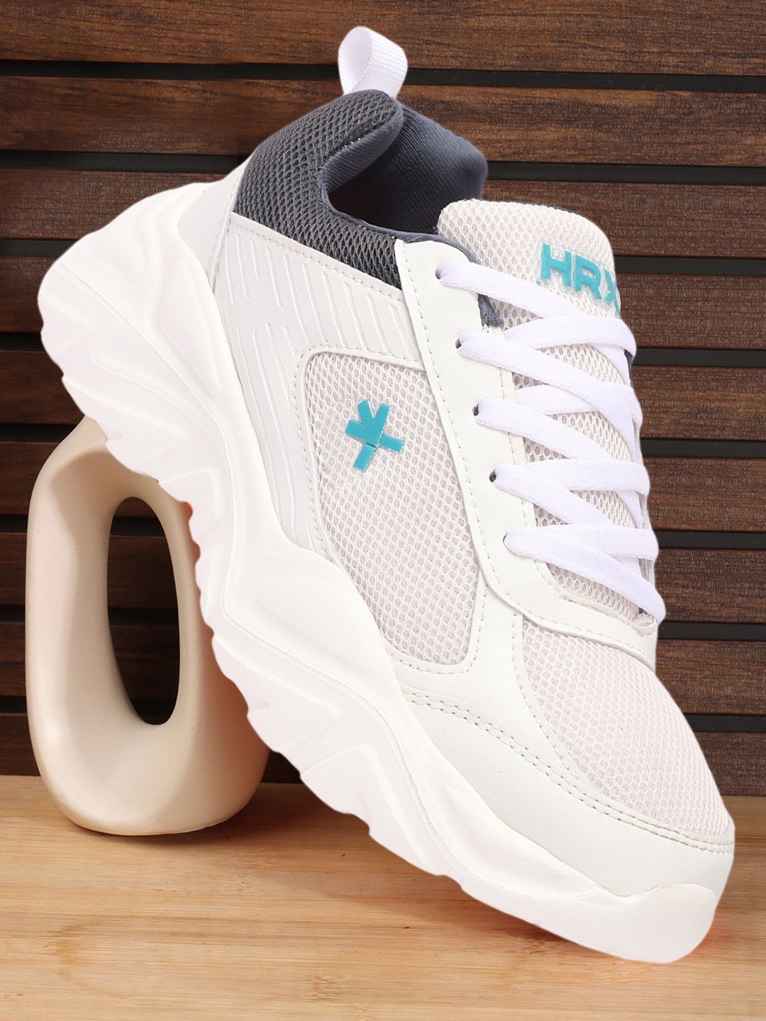 

HRX by Hrithik Roshan Women Textured Sneakers, White