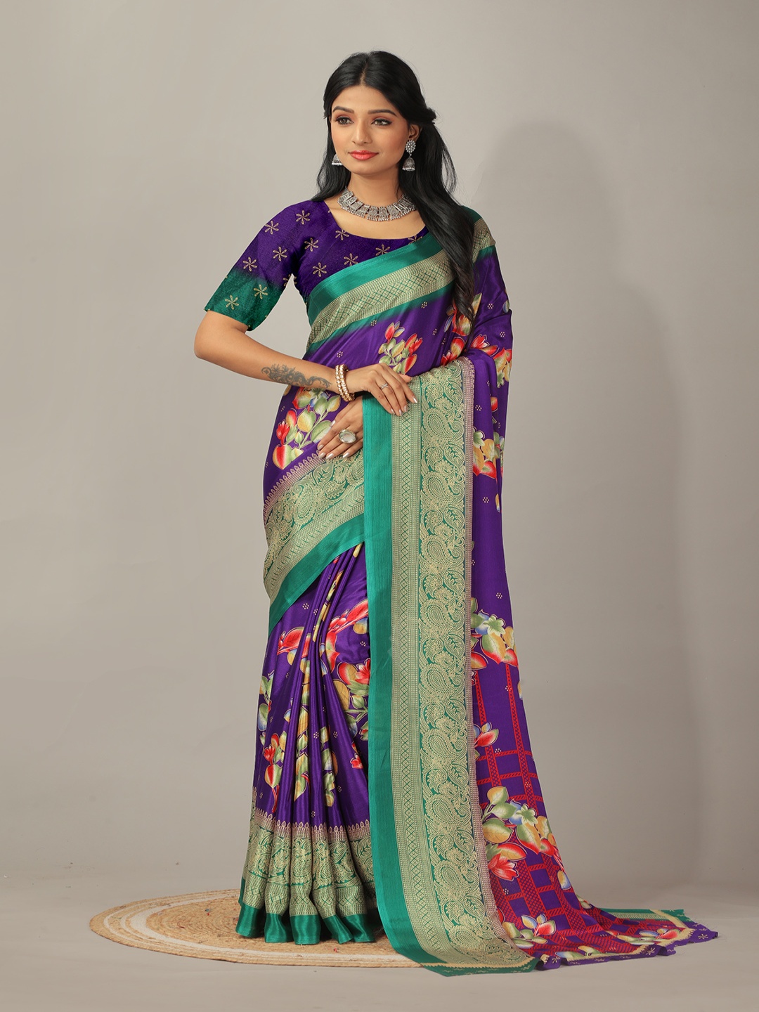 

A.V.M. SILK MILLS Floral Printed Pure Crepe Saree, Purple