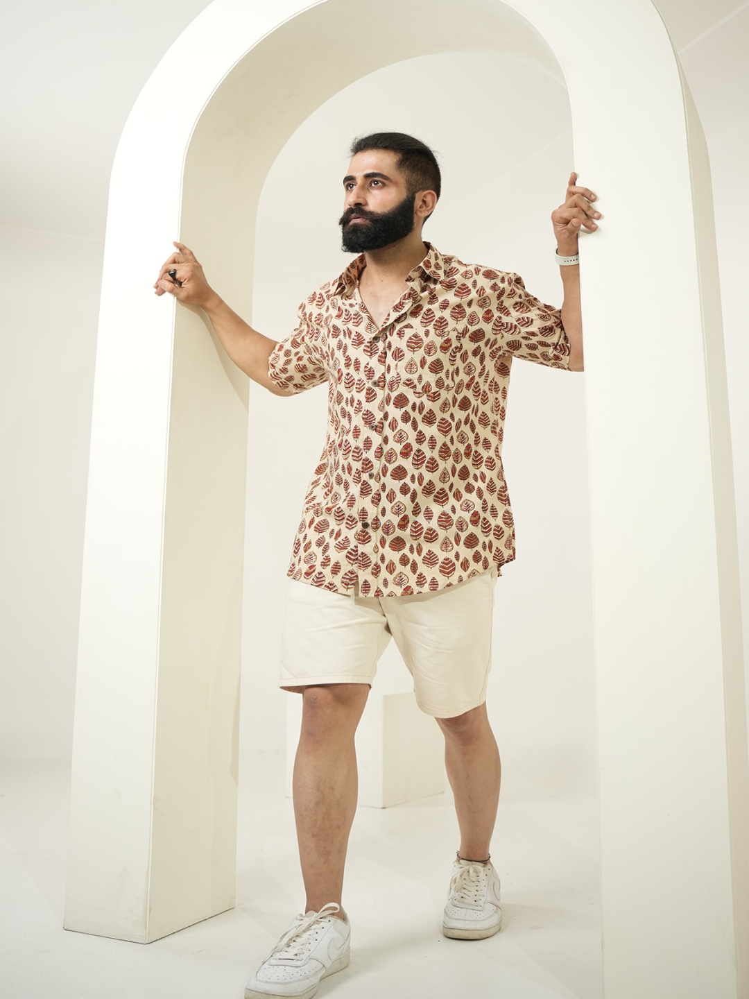 

Style Matters Men Standard Fit Spread Collar Floral Printed Cotton Casual Shirt, Beige