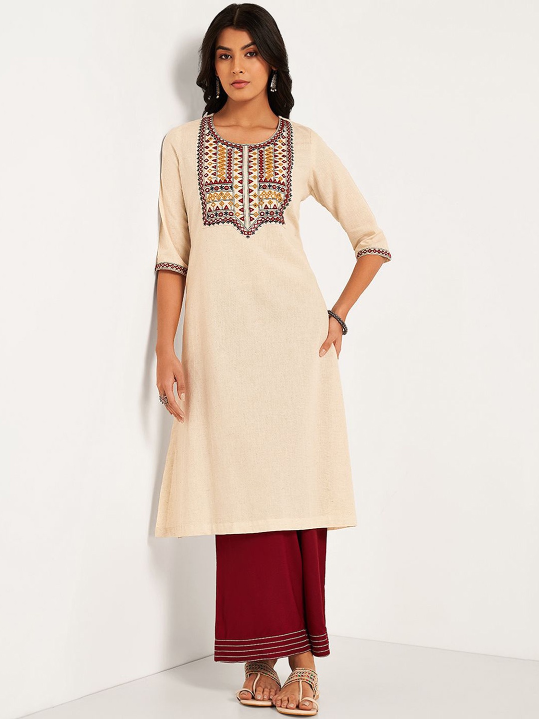 

RANGMANCH BY PANTALOONS Geometric Embroidered Yoke Design Mirror Work Cotton Kurta, Cream