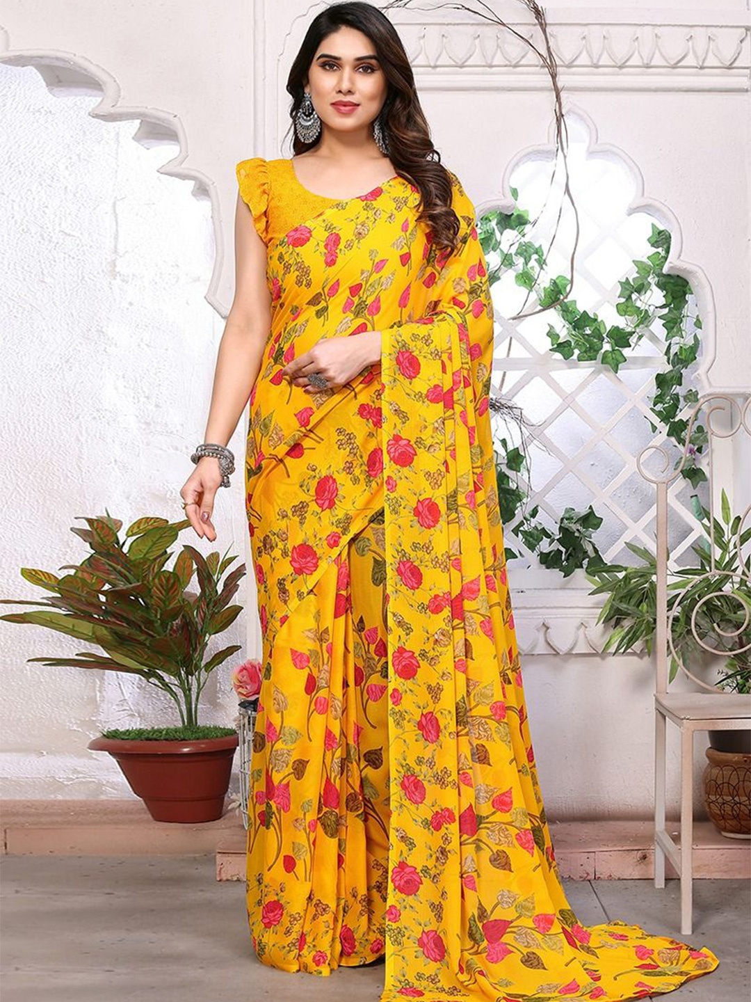 

HERE&NOW Floral Printed Georgette Saree, Yellow