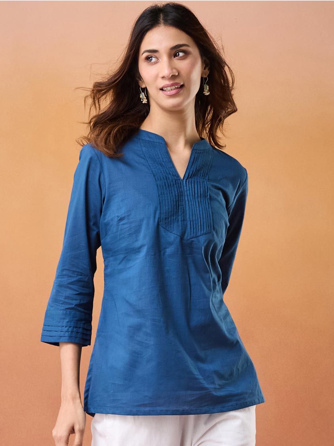 

Fabindia Mandarin Collar Pin Tucks Cotton Straight Kurta, Blue