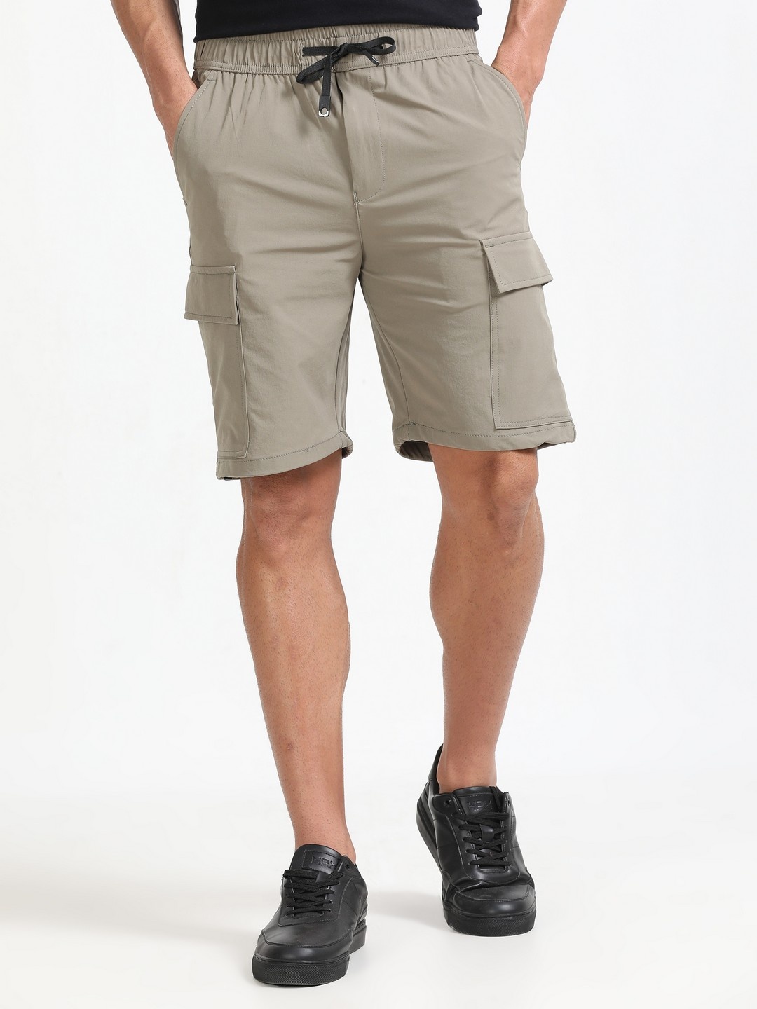 

NEVER NEUD Men Relaxed Fit Cargo Shorts, Brown