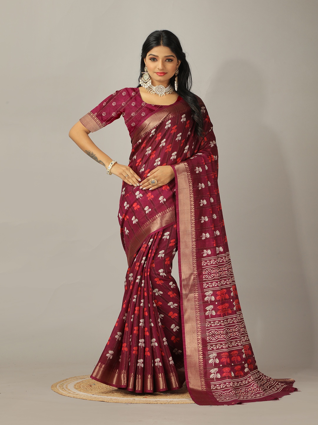 

A.V.M. SILK MILLS Floral Printed Zari Pure Georgette Saree, Magenta