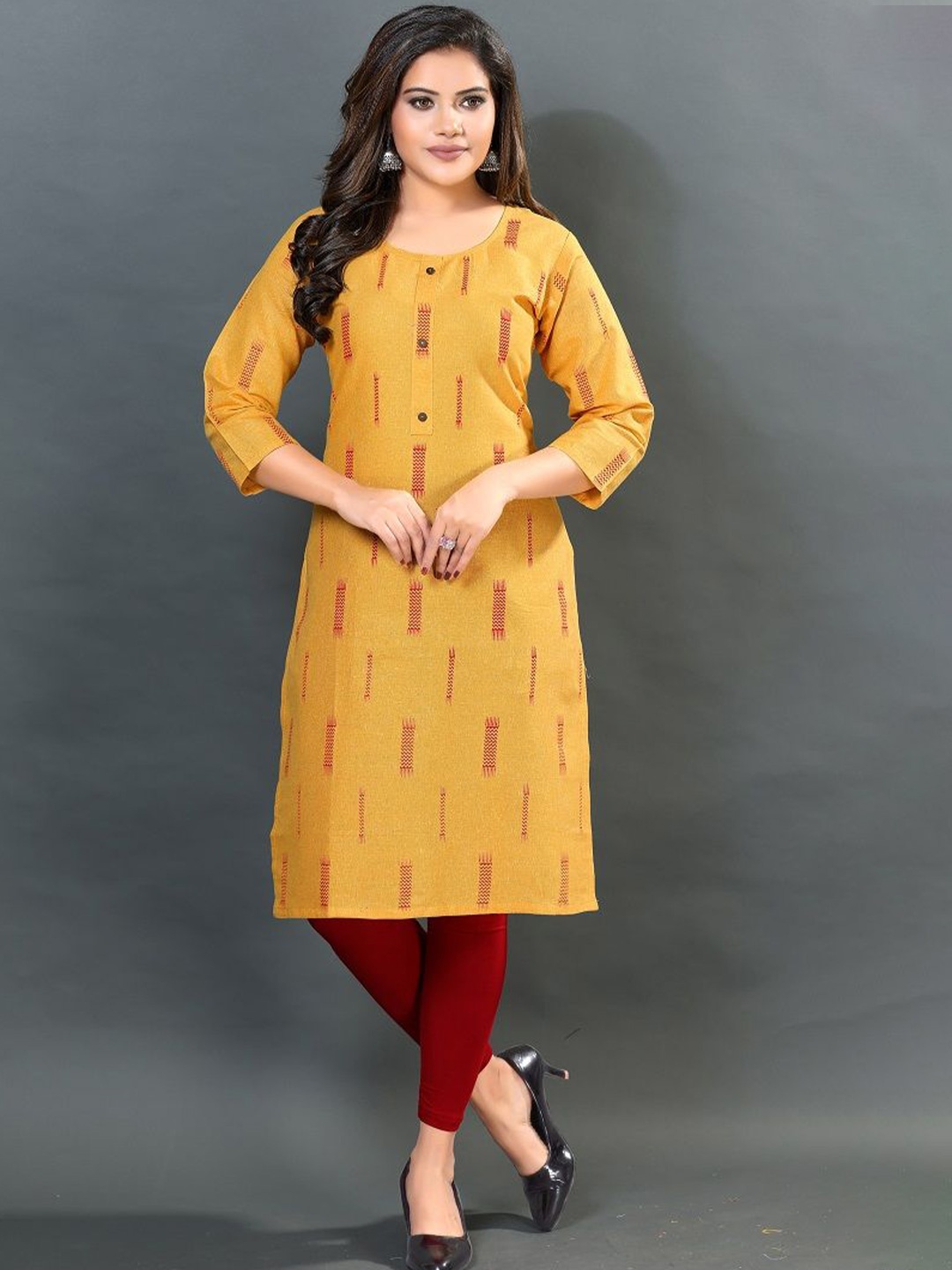 

Dream & Dzire Geometric Printed Round Neck Pure Cotton Straight Kurta, Yellow