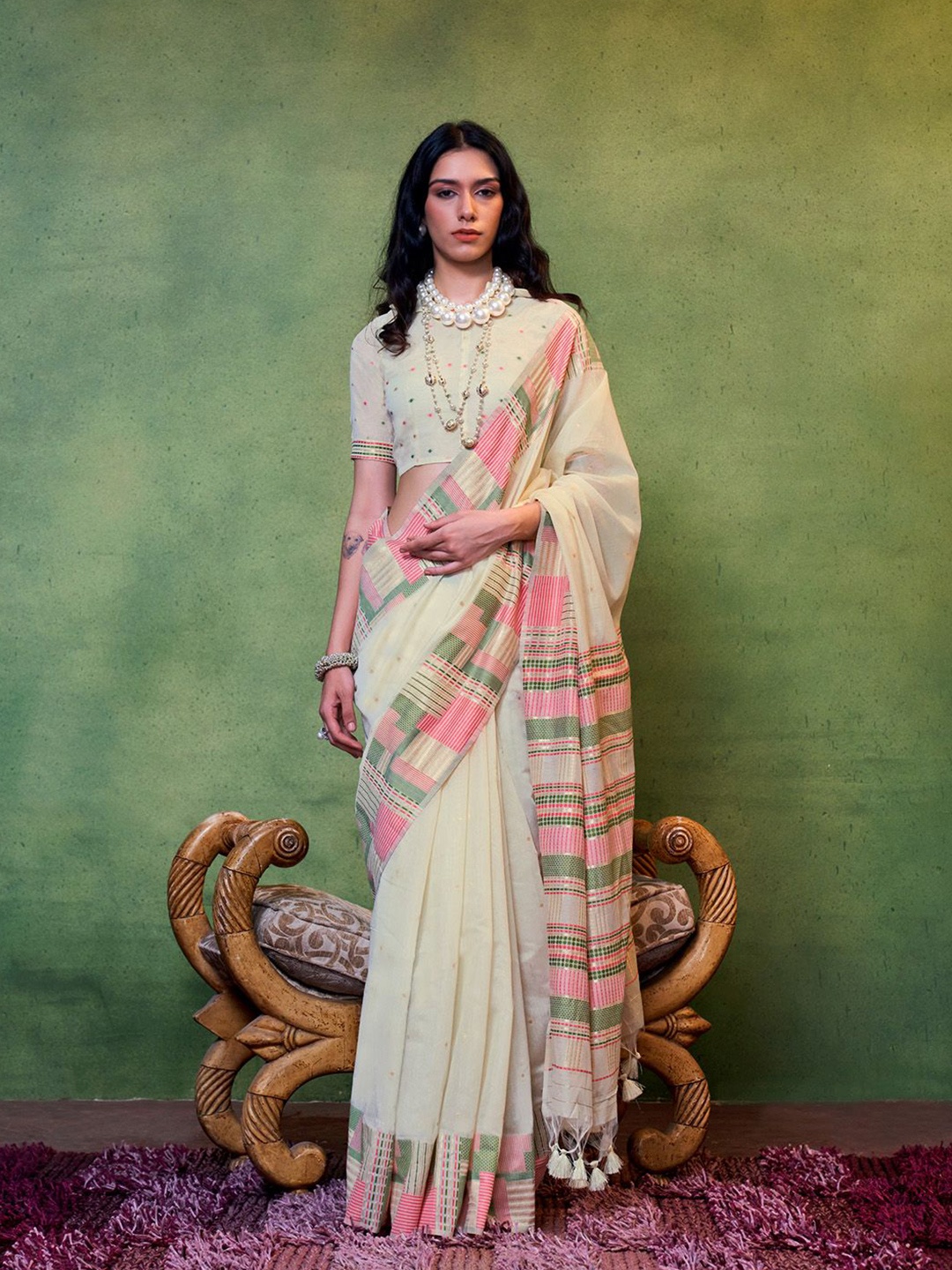 

BLENDIFY Woven Design Silk Cotton Banarasi Saree, White