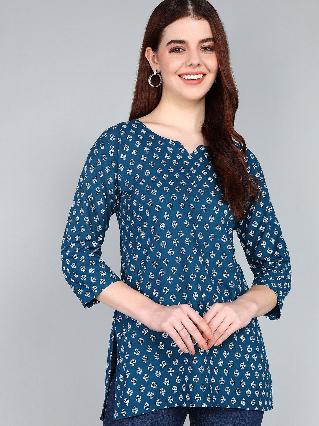 

Tviksha Fashion Women Floral Printed Kurti, Blue