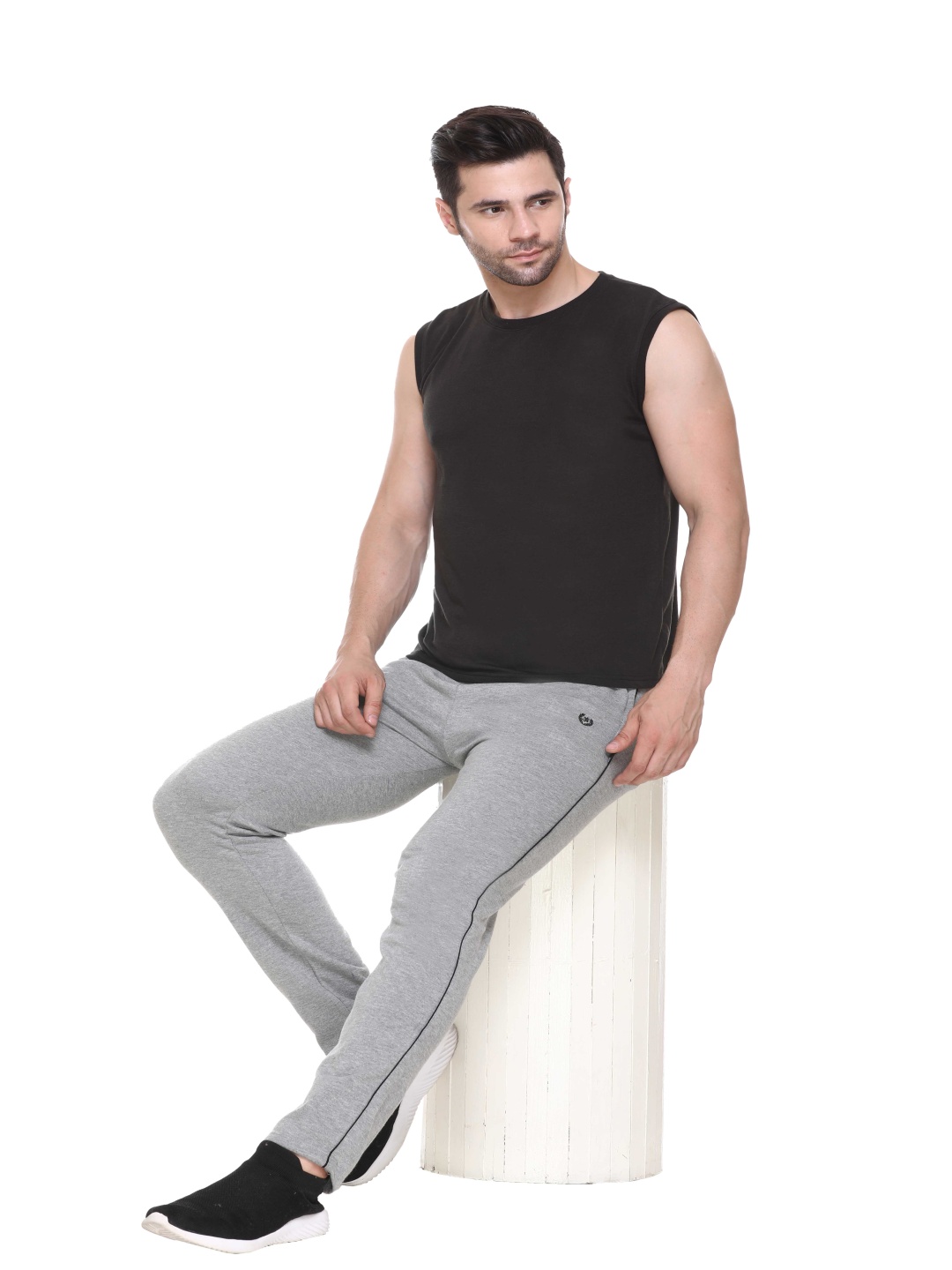 

Colors and Blends Men Regular Fit Track Pants, Grey melange