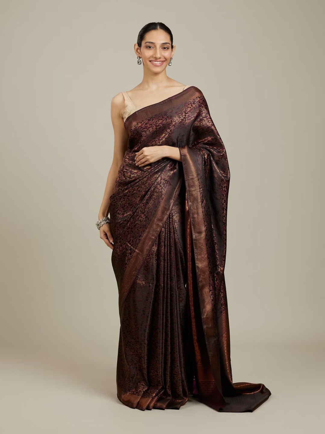 

HERE&NOW Floral Woven Design Zari Banarasi Saree, Maroon