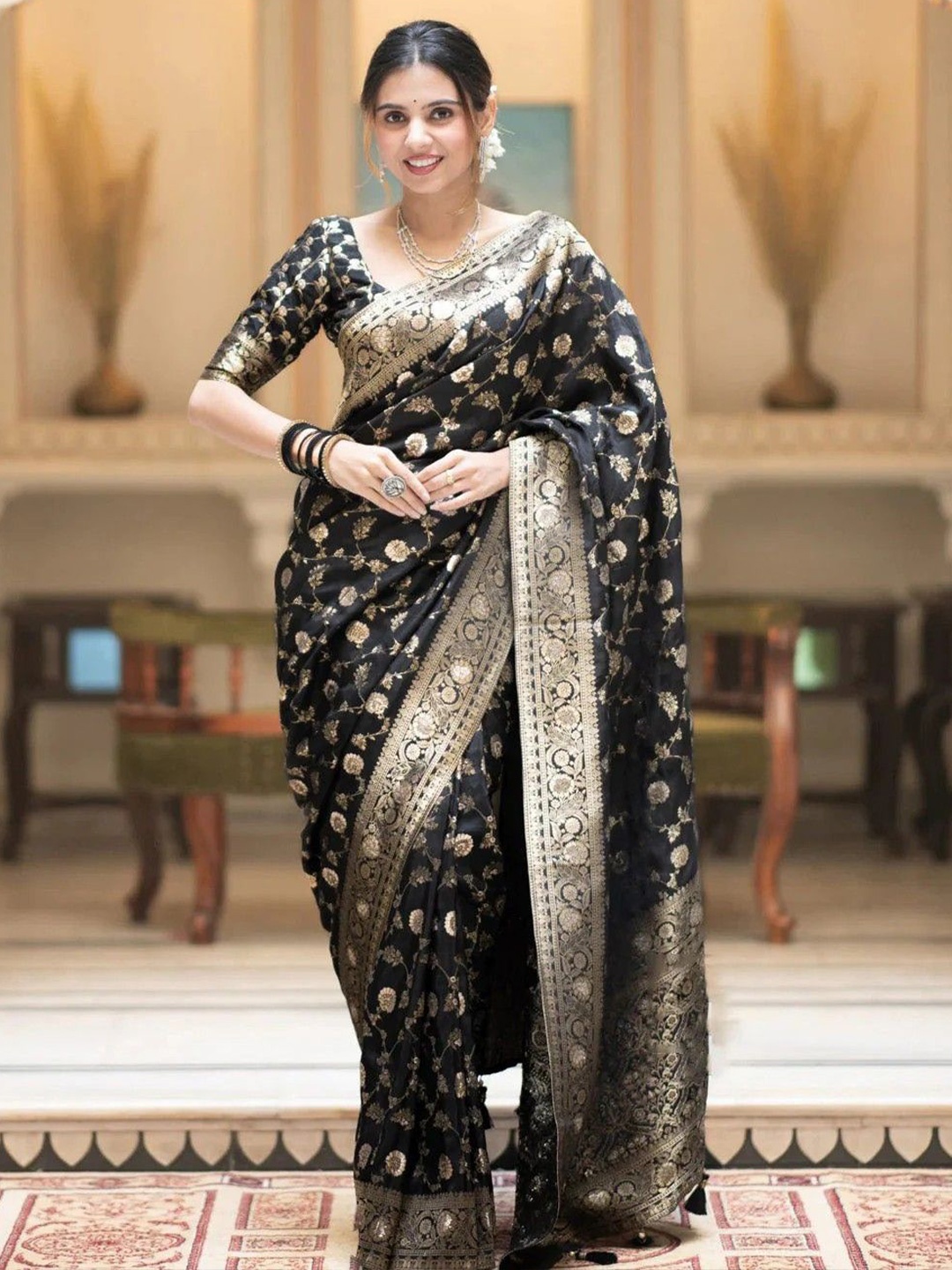 

yourwish Woven Design Zari Pure Silk Banarasi Saree, Black