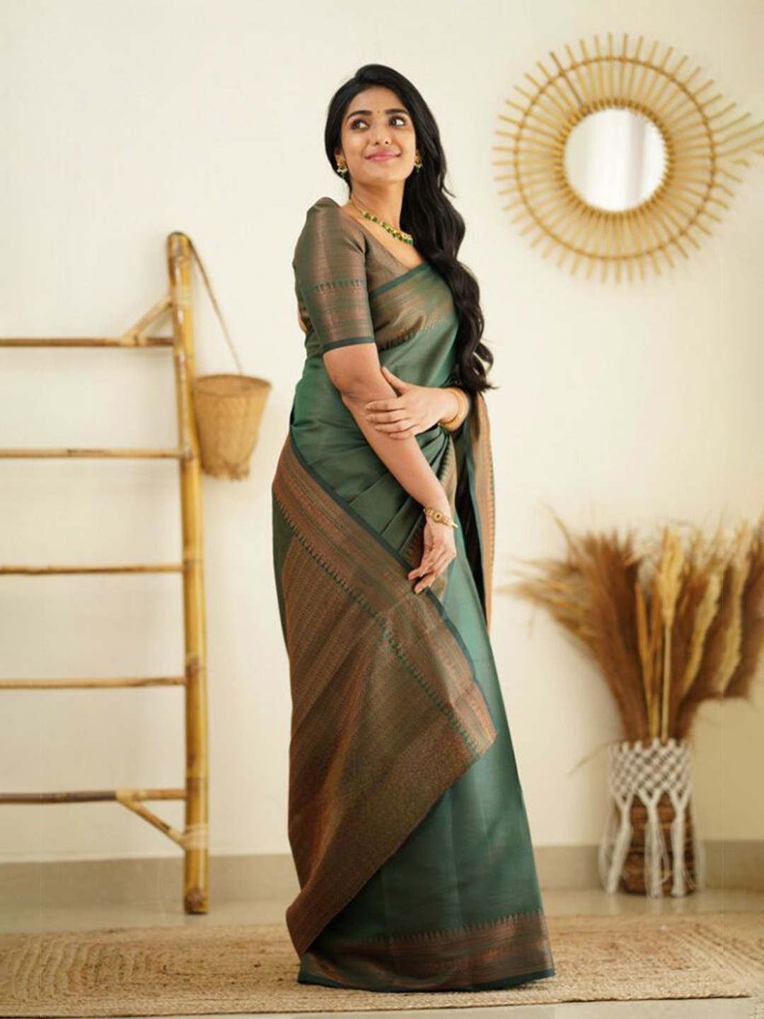 

Taslar Zari Pure Silk Banarasi Saree, Green