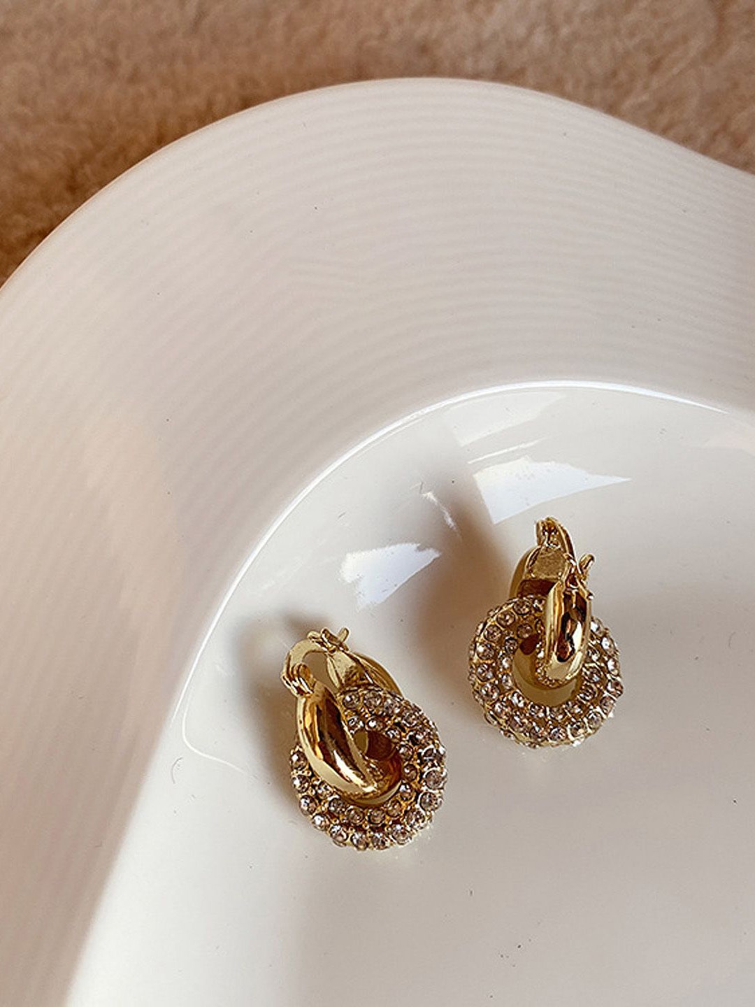 

Just Lil Things Contemporary Hoop Earrings, Gold