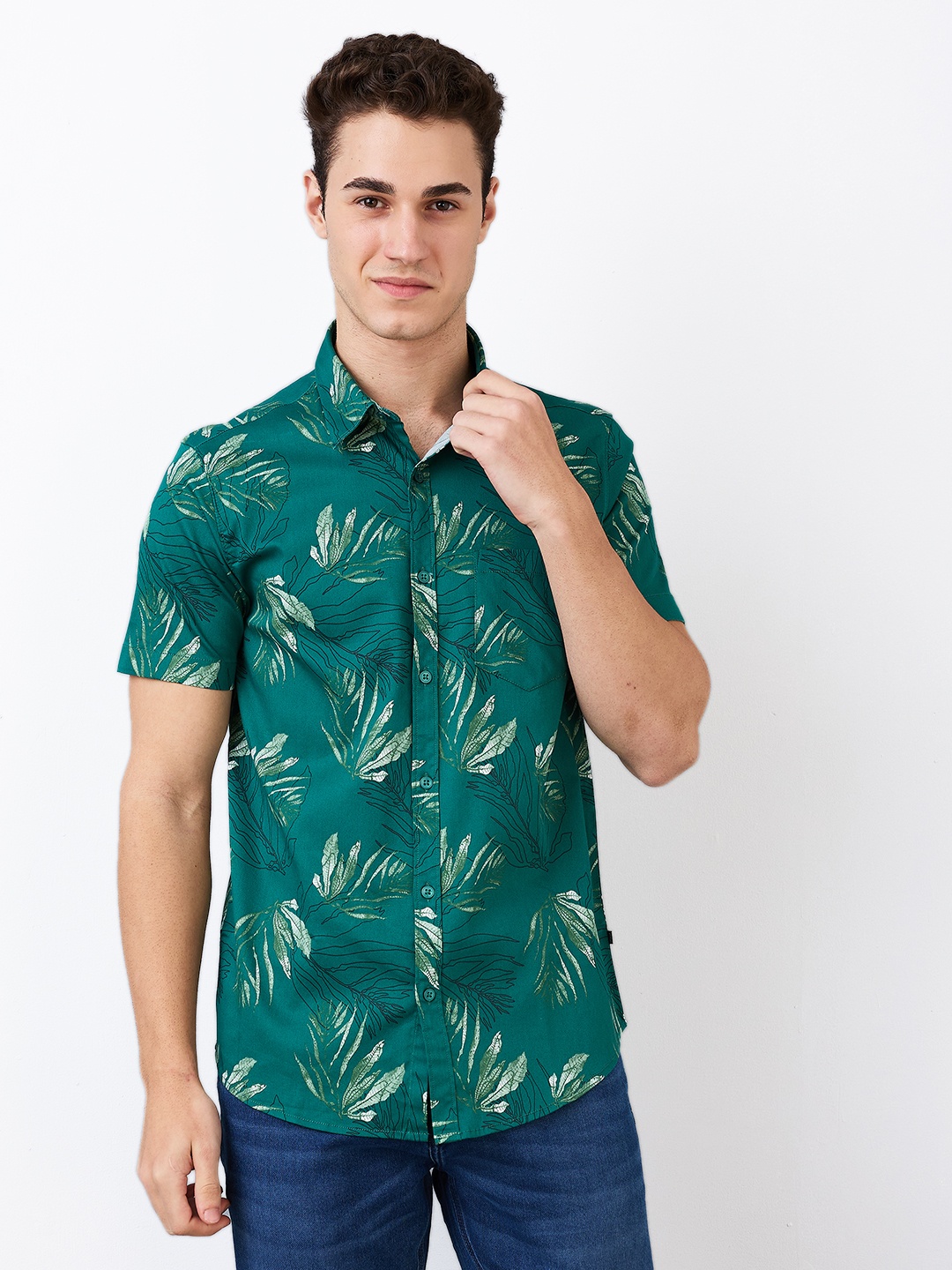 

SPYKAR Men Spread Collar Floral Printed Cotton Casual Shirt, Green