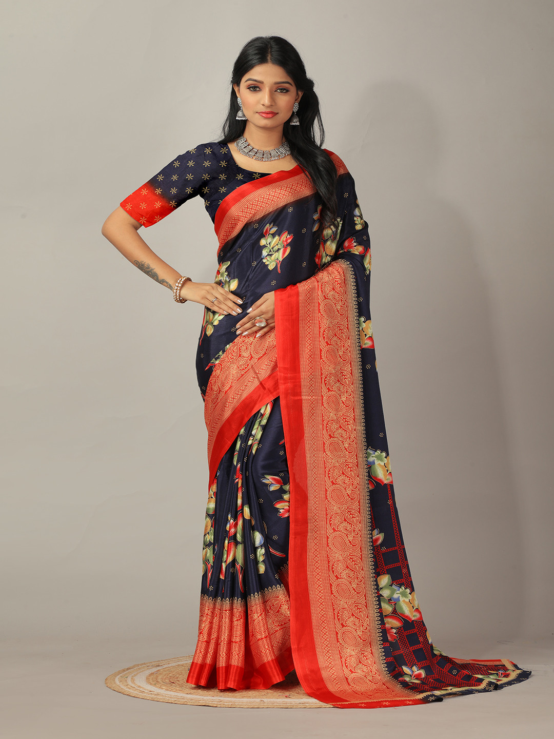 

A.V.M. SILK MILLS Floral Printed Zari Pure Crepe Saree, Navy blue