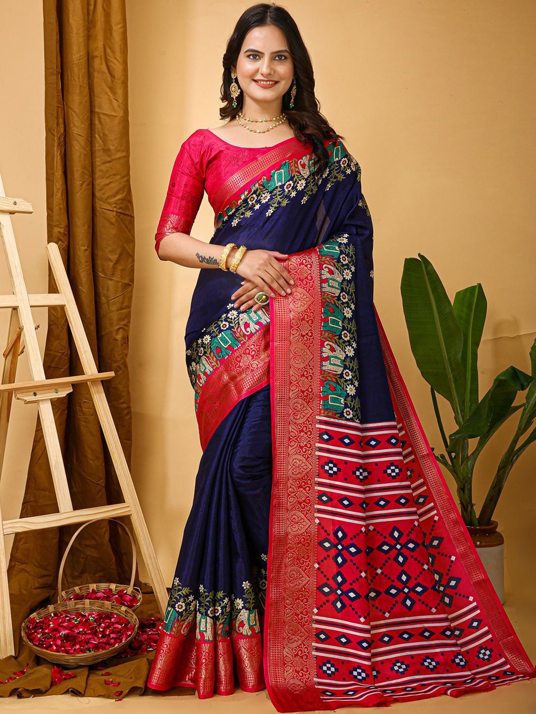 

Anouk Rustic Kalamkari Zari Silk Blend Sungudi Saree, Navy blue