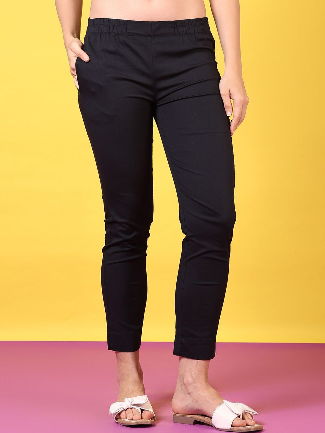 

V-Mart Women Regular Fit Mid-Rise Trousers, Navy blue