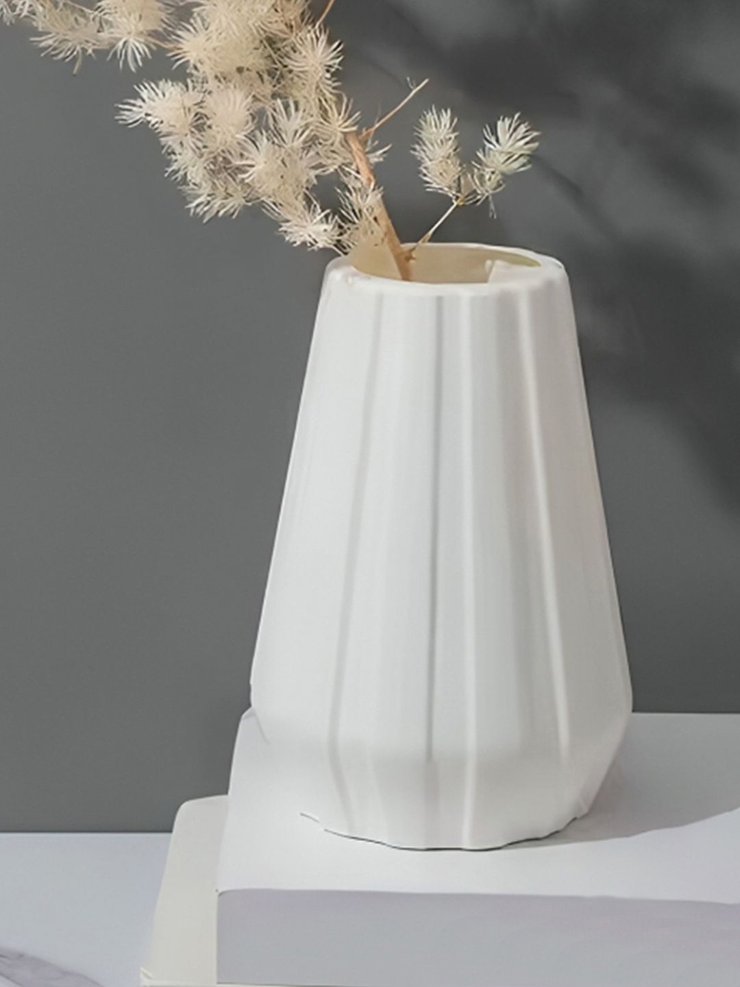 

DecorTwist White Plastic Flower Vases for Home Decor (Pack of 2)