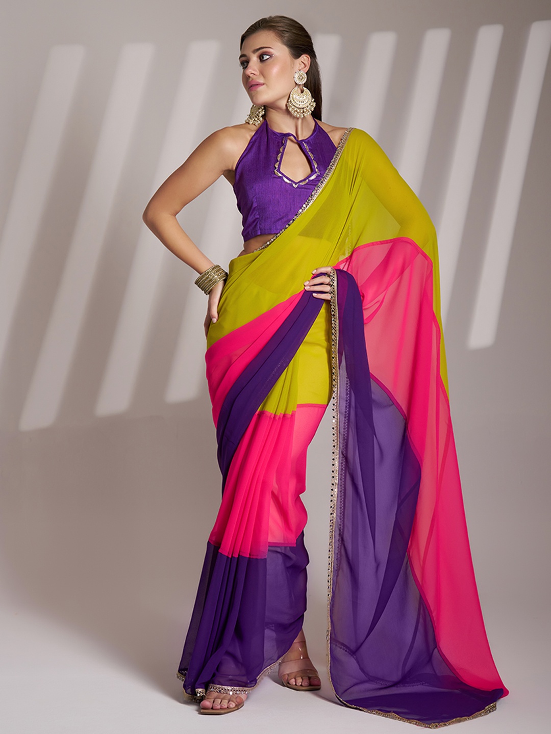 

Mitera Colourblocked Mirror Work Saree, Green