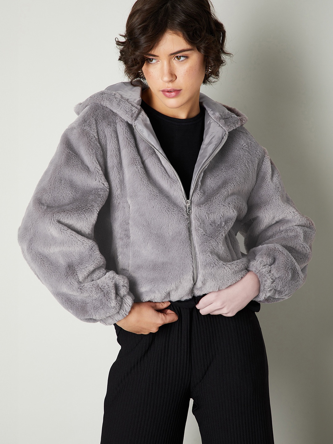 

max Women Hooded Solid Casual Sherpa Jacket, Grey