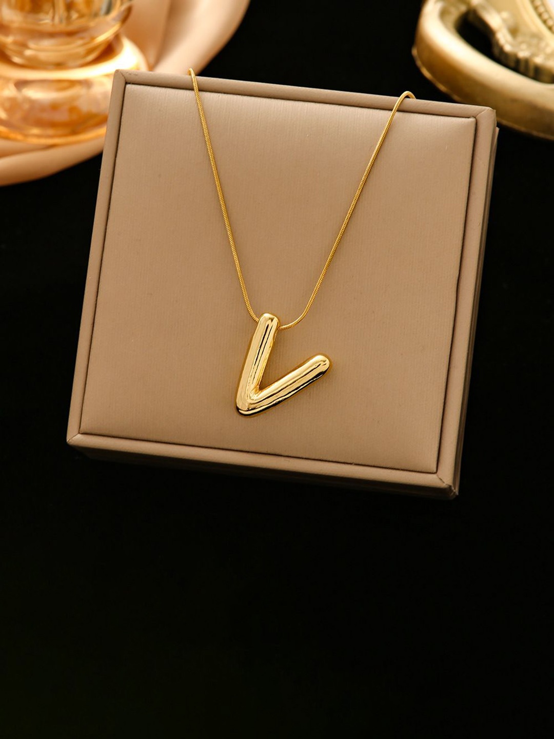 

DressBerry Gold-Plated Contemporary Shaped Pendants With Chains