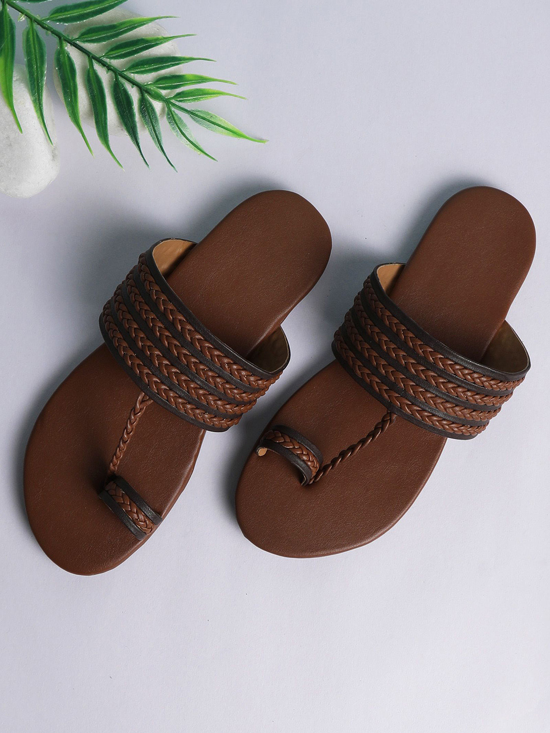 

Saagah Women Woven Design One Toe Flats, Brown