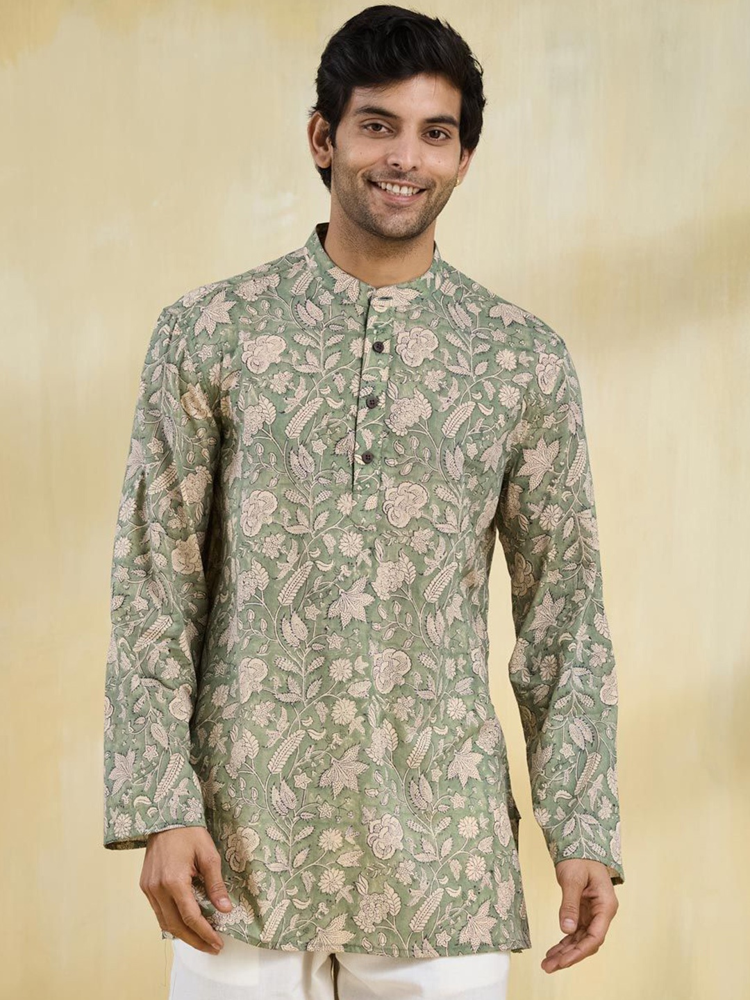 

Fabindia Men Floral Printed Band Collar Hand Block Straight Kurta, Green