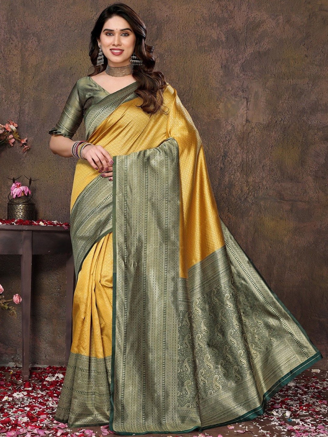 

KALINI Woven Design Zari Silk Blend Banarasi Saree, Yellow