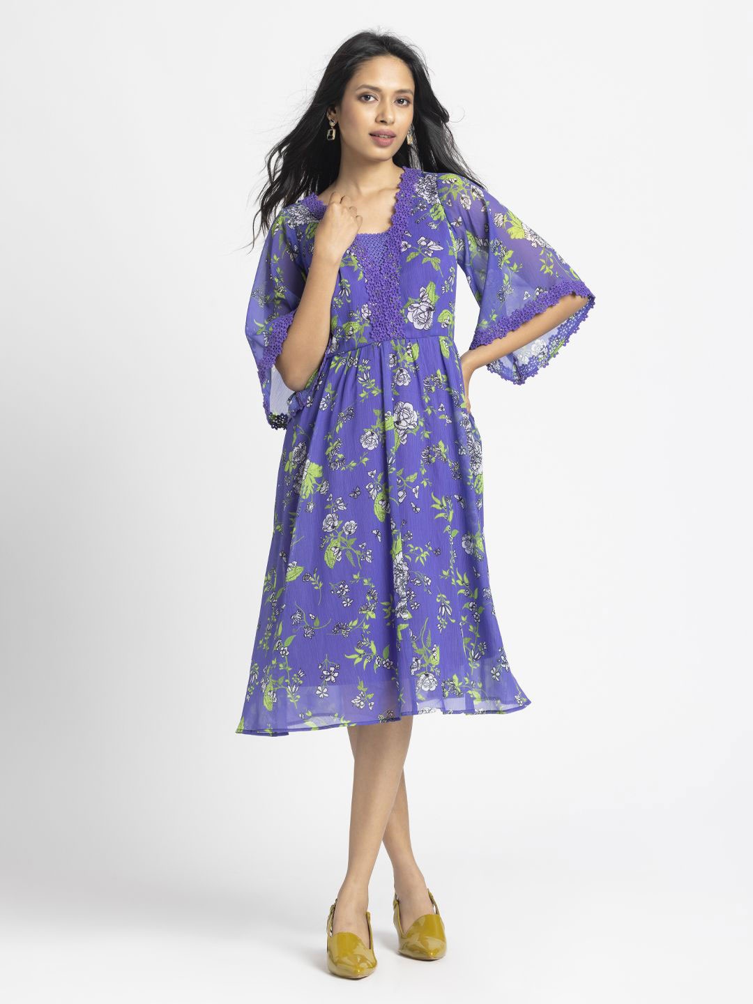 

SHAYE Purple V-Neck Floral Print Short Sleeves Casual Dress For Women