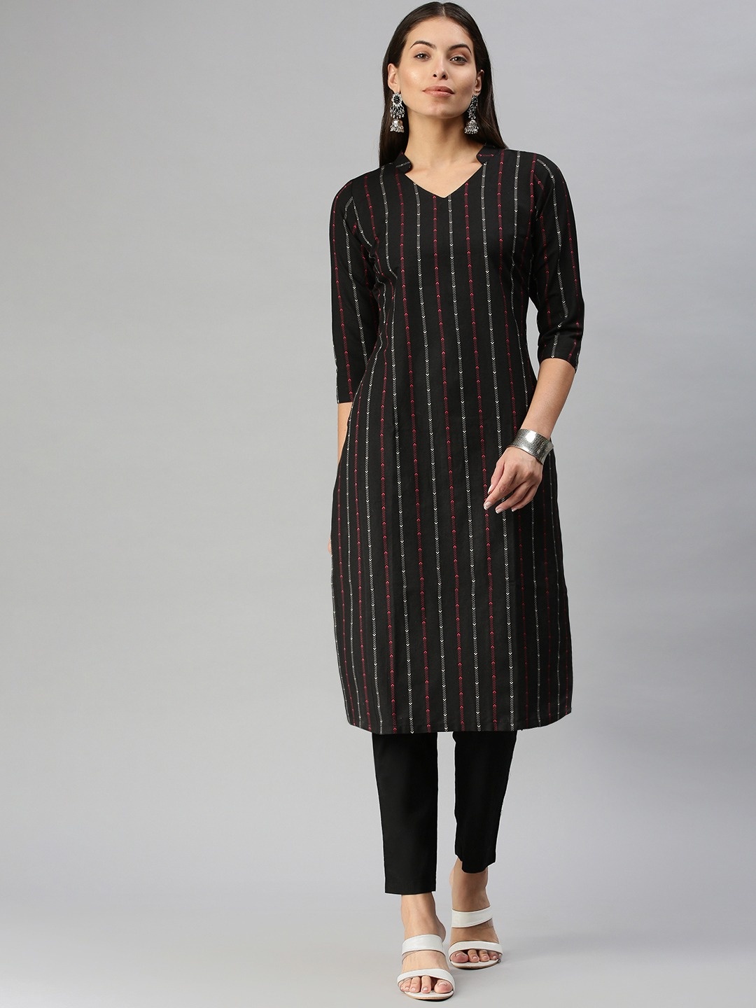 

Fourleaf Women Striped Regular Thread Work Kurta with Trousers, Black