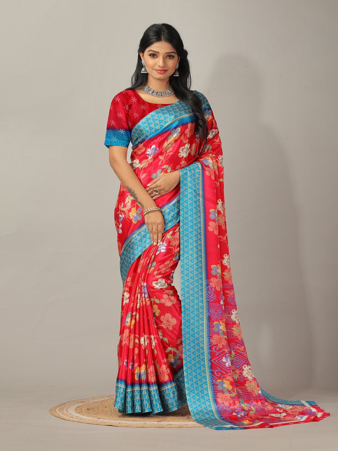 

A.V.M. SILK MILLS Floral Printed Pure Crepe Saree, Rose