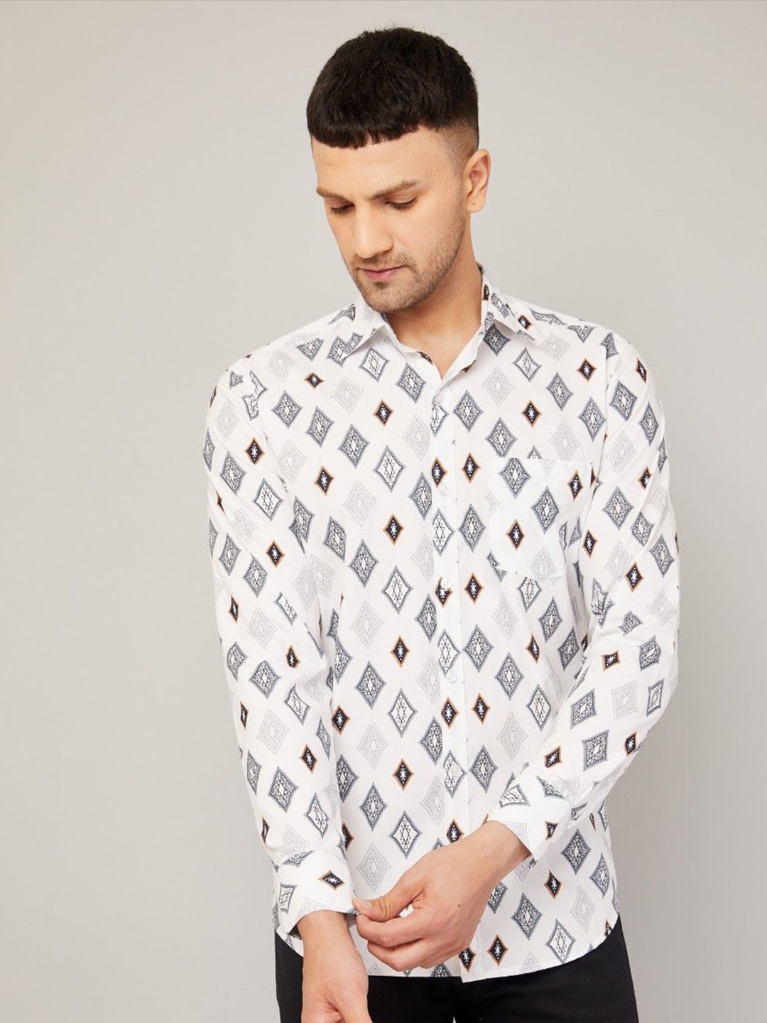 

Le Mec Men Opaque Printed Casual Shirt, White